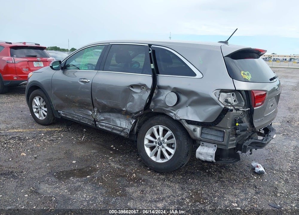 2019 KIA SORENTO 2.4L LX VIN: 5XYPG4A33KG545651