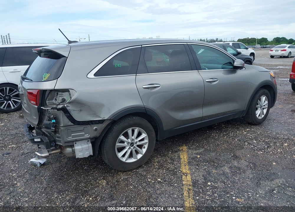 2019 KIA SORENTO 2.4L LX VIN: 5XYPG4A33KG545651