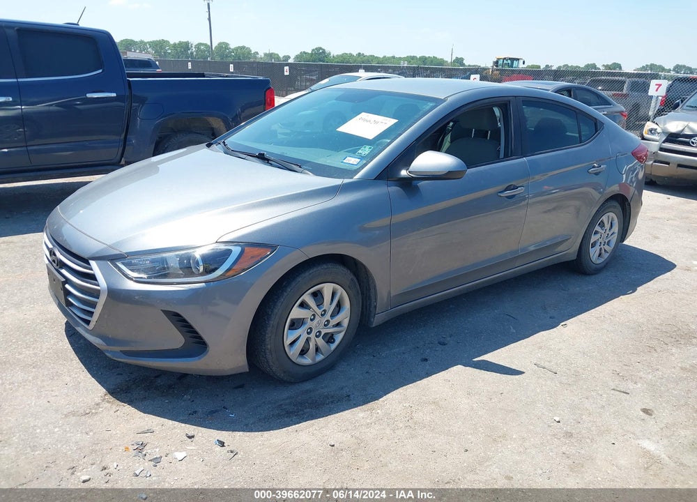 2018 HYUNDAI ELANTRA SE VIN: KMHD74LF2JU648627