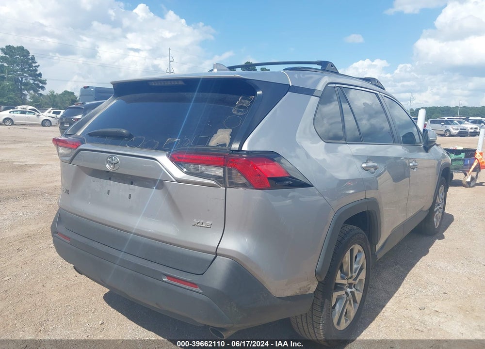 2021 TOYOTA RAV4 XLE PREMIUM VIN: 2T3C1RFV9MC123199