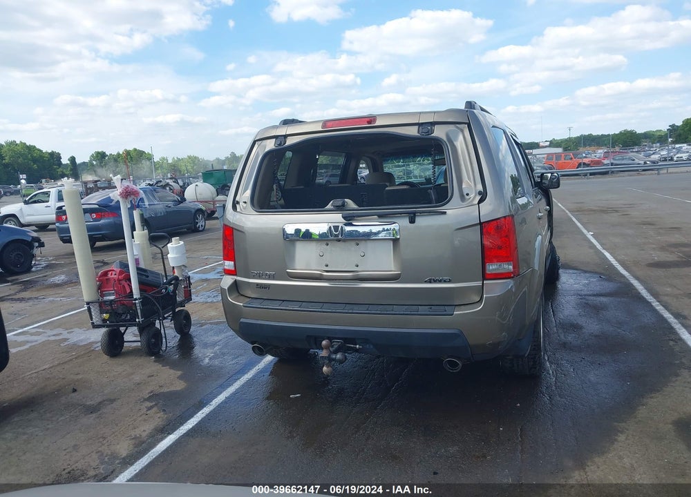 2011 HONDA PILOT EX-L VIN: 5FNYF4H52BB001986