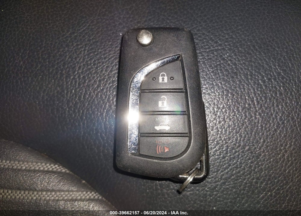 2020 TOYOTA CAMRY SE VIN: 4T1G11AK2LU906953