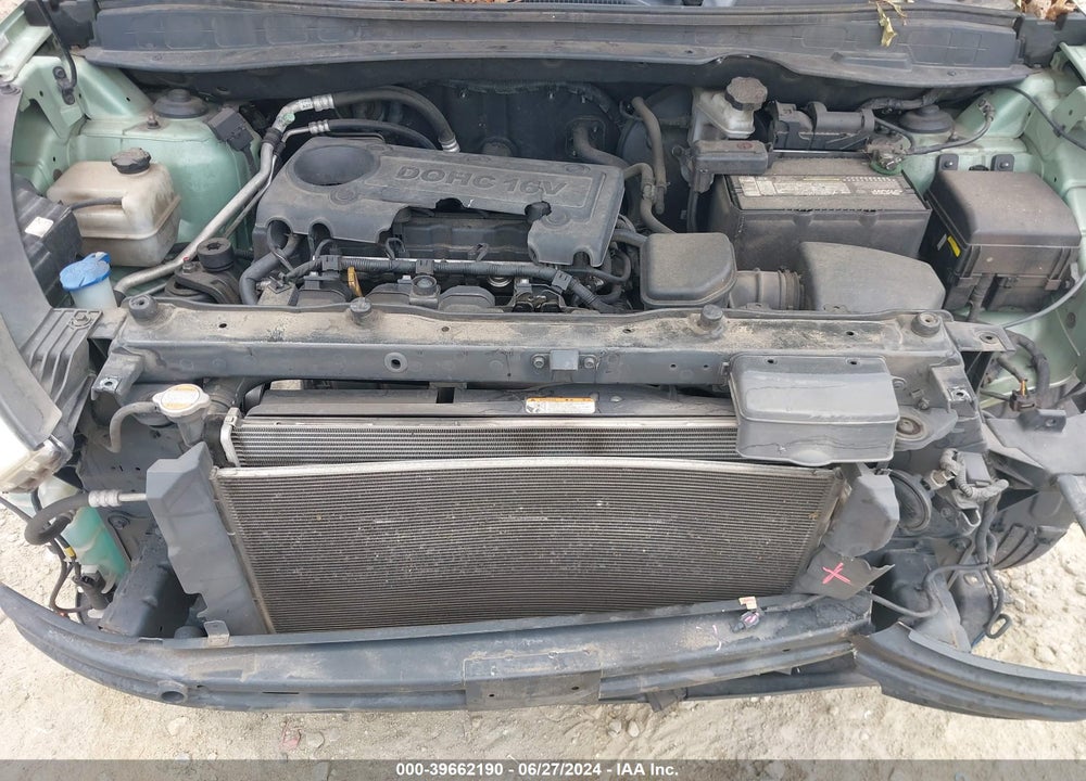 2010 HYUNDAI TUCSON VIN: KM8JU3AC0AU033895