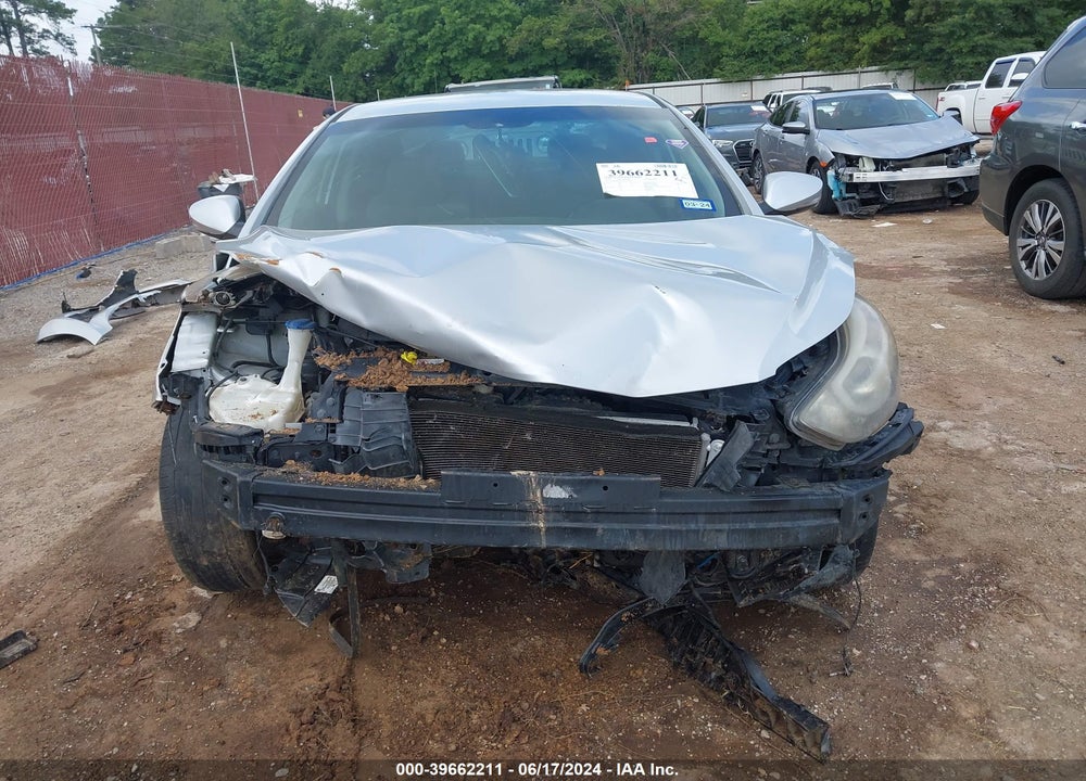2014 HYUNDAI ELANTRA LIMITED VIN: KMHDH4AEXEU150611