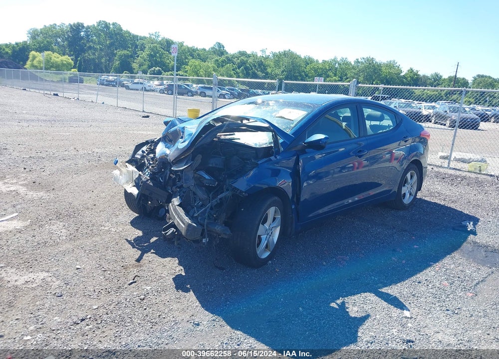 2013 HYUNDAI ELANTRA GLS VIN: KMHDH4AE8DU943274