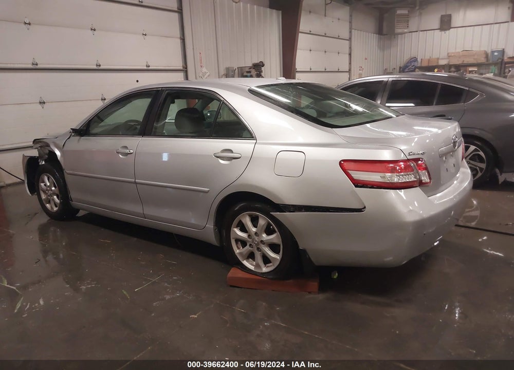 2011 TOYOTA CAMRY LE VIN: 4T1BF3EK8BU702609