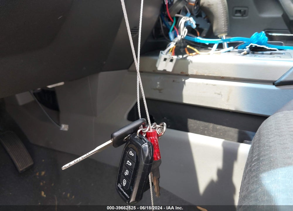 2007 NISSAN TITAN SE VIN: 1N6BA07B67N232190