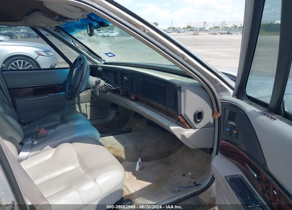 1998 BUICK LESABRE LIMITED VIN: 1G4HR52K8WH403220