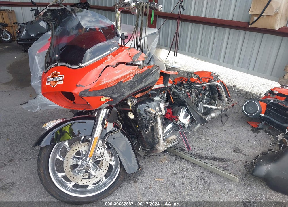 2009 HARLEY-DAVIDSON FLTRSE3 VIN: 1HD1PV8199Y956861
