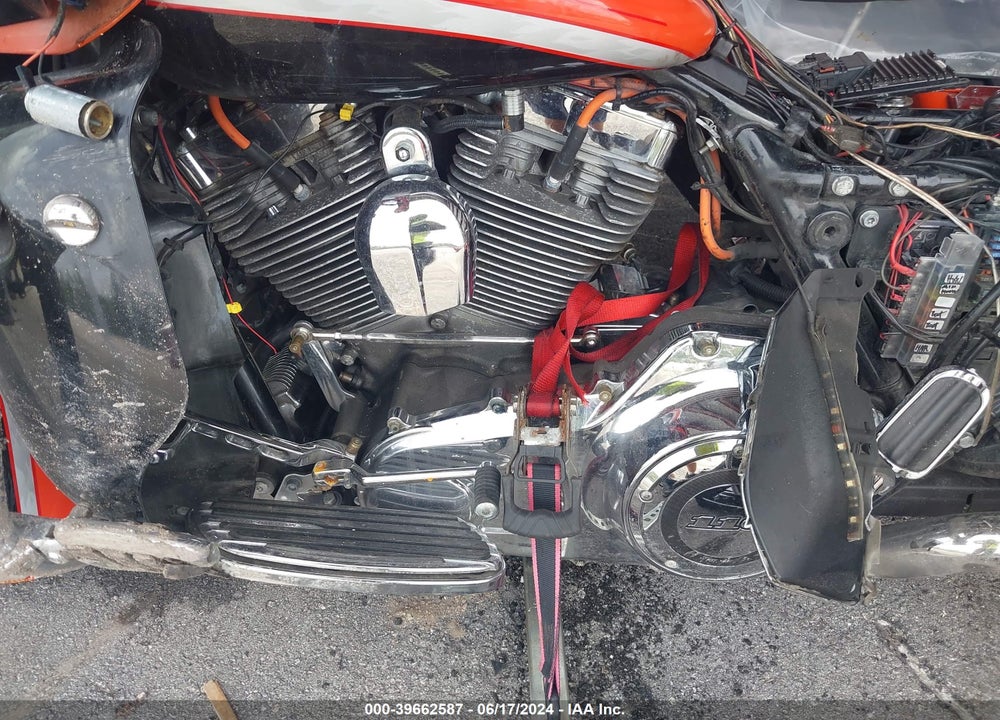 2009 HARLEY-DAVIDSON FLTRSE3 VIN: 1HD1PV8199Y956861