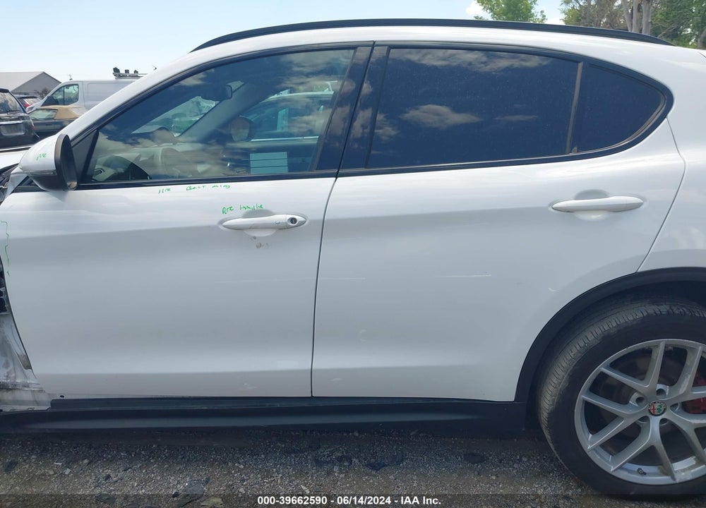2018 ALFA ROMEO STELVIO SPORT AWD VIN: ZASFAKPN0J7B99586