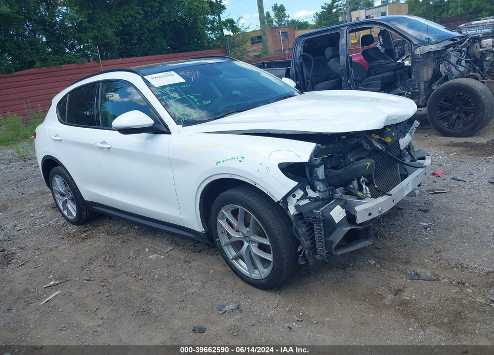 2018 ALFA ROMEO STELVIO SPORT AWD VIN: ZASFAKPN0J7B99586