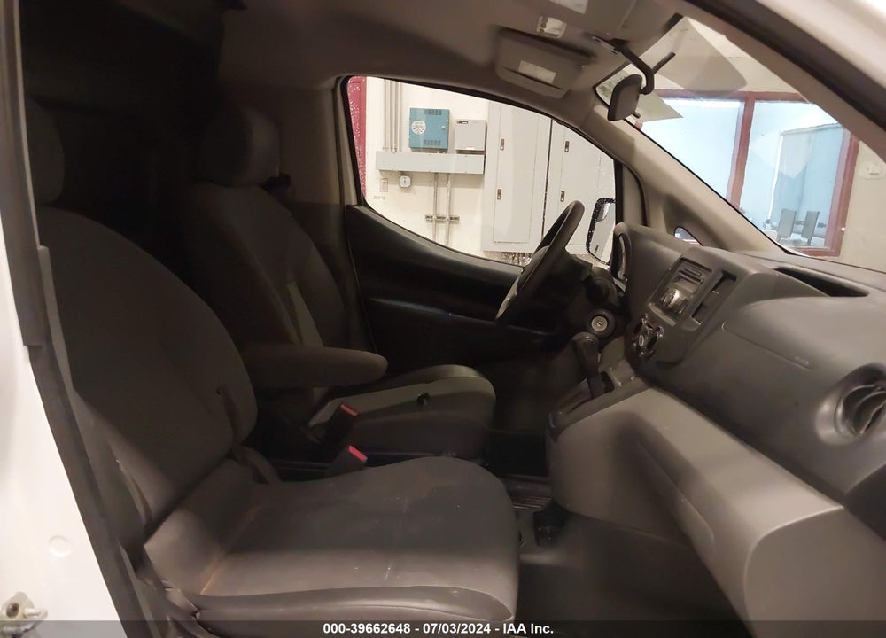 2017 NISSAN NV200 S VIN: 3N6CM0KN1HK718331