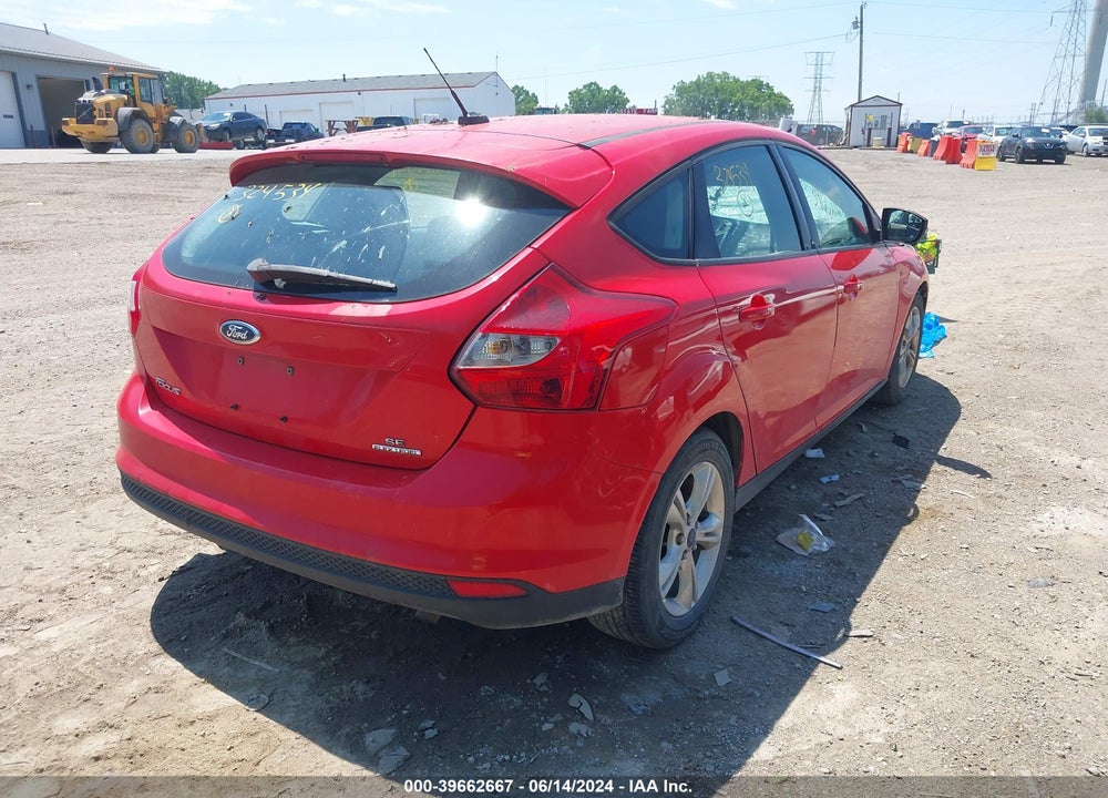 2014 FORD FOCUS SE VIN: 1FADP3K2XEL324534