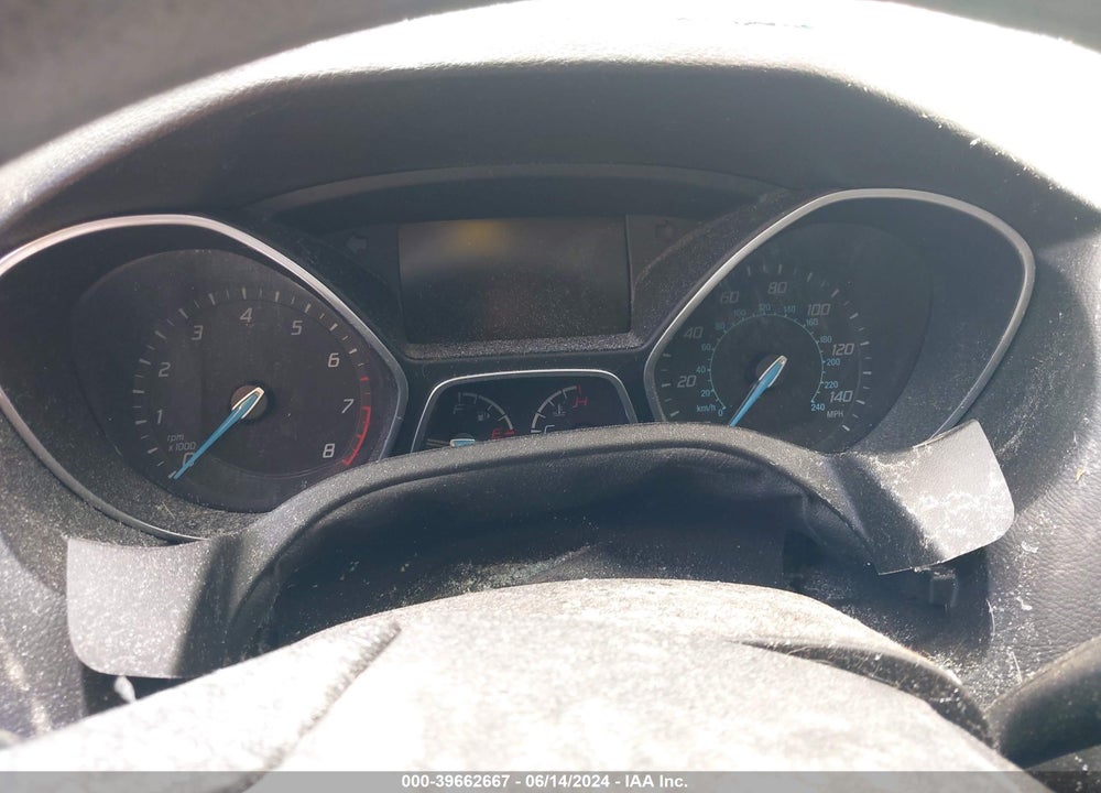 2014 FORD FOCUS SE VIN: 1FADP3K2XEL324534