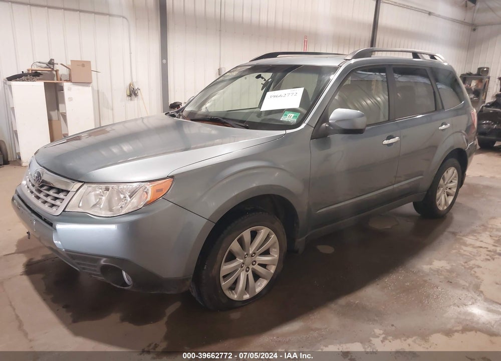 2013 SUBARU FORESTER 2.5X LIMITED VIN: JF2SHAEC2DH427912