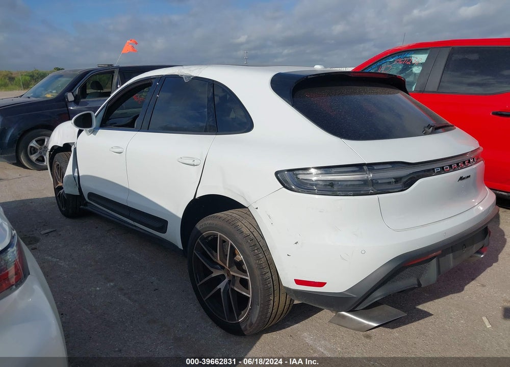 2023 PORSCHE MACAN T VIN: WP1AA2A50PLB00727