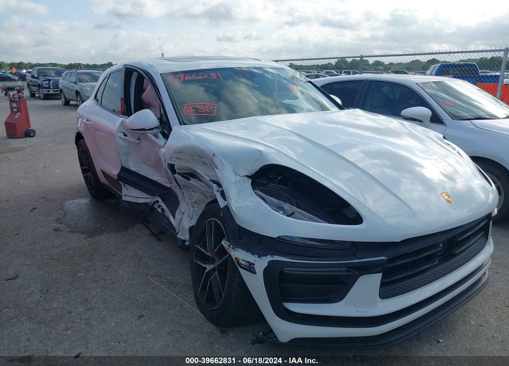 2023 PORSCHE MACAN T VIN: WP1AA2A50PLB00727