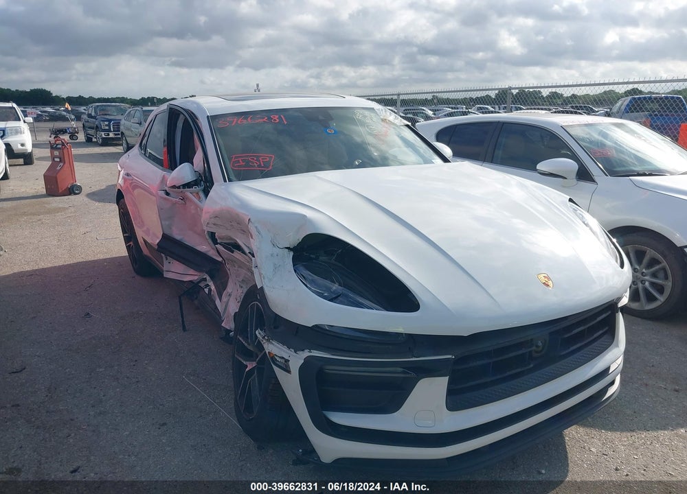 2023 PORSCHE MACAN T VIN: WP1AA2A50PLB00727