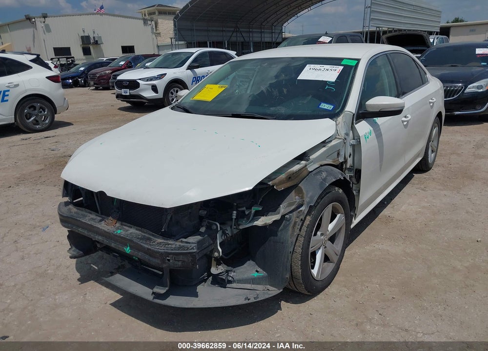 2013 VOLKSWAGEN PASSAT 2.5L SE VIN: 1VWBH7A34DC118153
