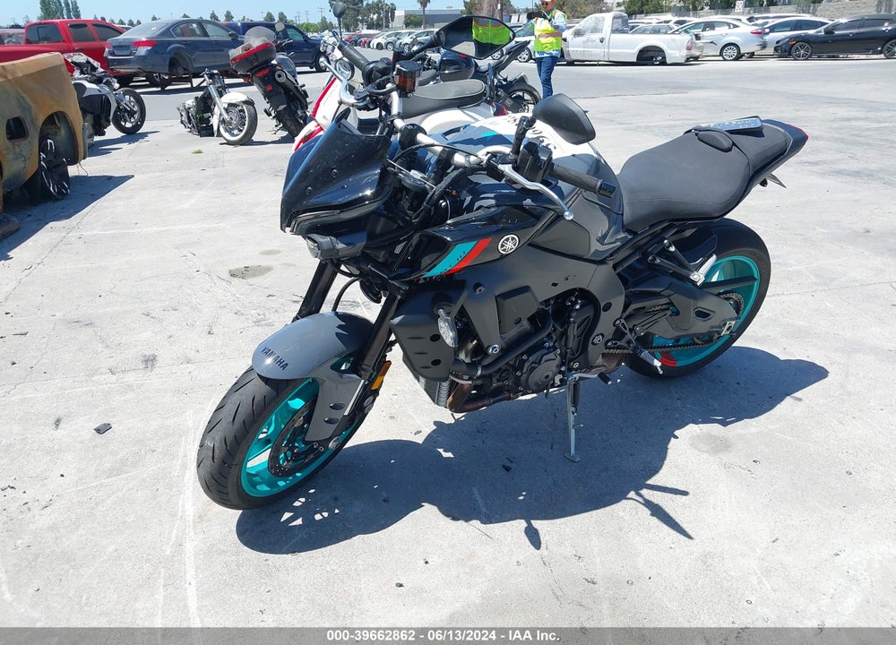 2023 YAMAHA MTN1000 C VIN: JYARN79Y2PA000527