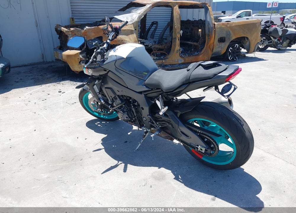 2023 YAMAHA MTN1000 C VIN: JYARN79Y2PA000527
