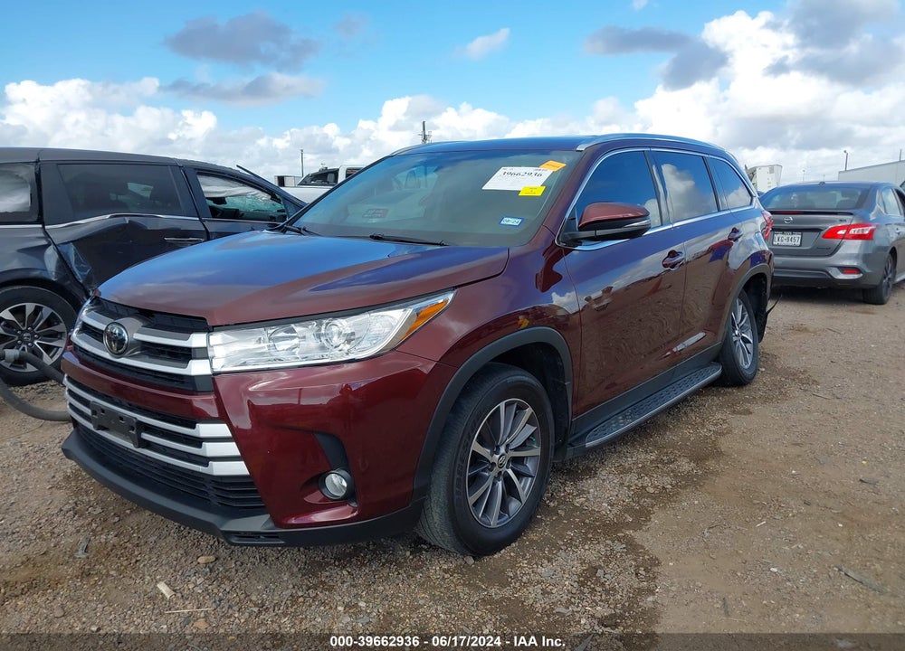 2019 TOYOTA HIGHLANDER XLE VIN: 5TDKZRFH6KS337627