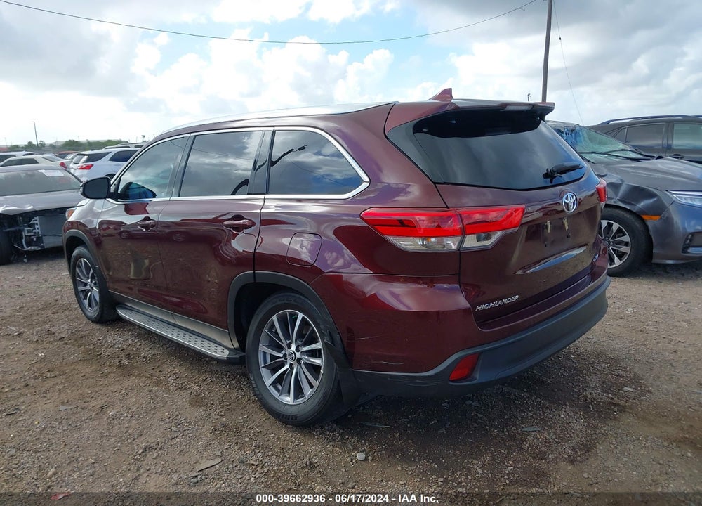 2019 TOYOTA HIGHLANDER XLE VIN: 5TDKZRFH6KS337627