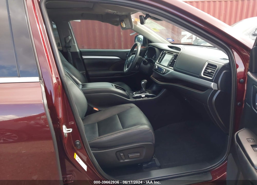 2019 TOYOTA HIGHLANDER XLE VIN: 5TDKZRFH6KS337627