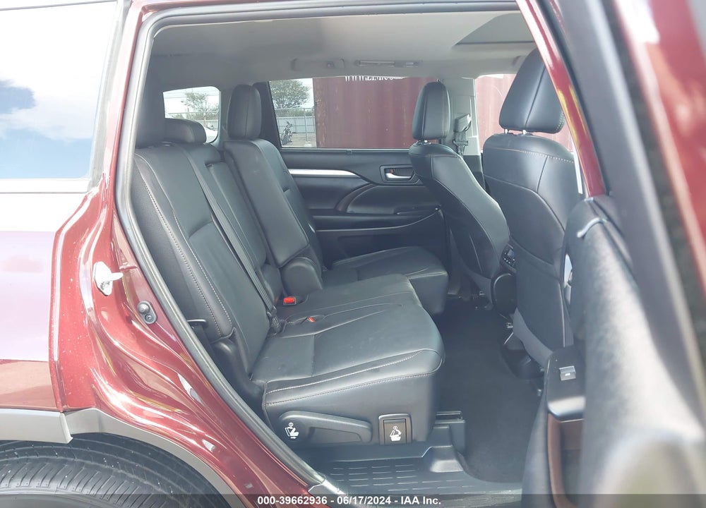 2019 TOYOTA HIGHLANDER XLE VIN: 5TDKZRFH6KS337627