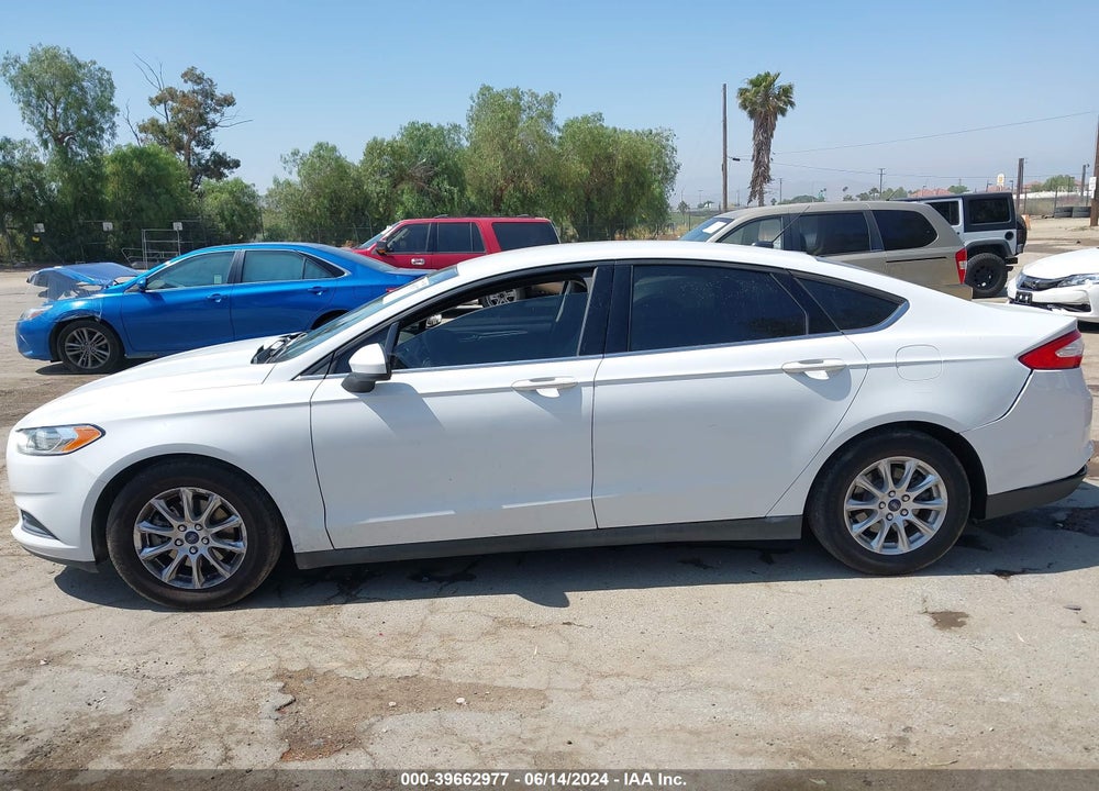 2016 FORD FUSION S VIN: 3FA6P0G74GR147429