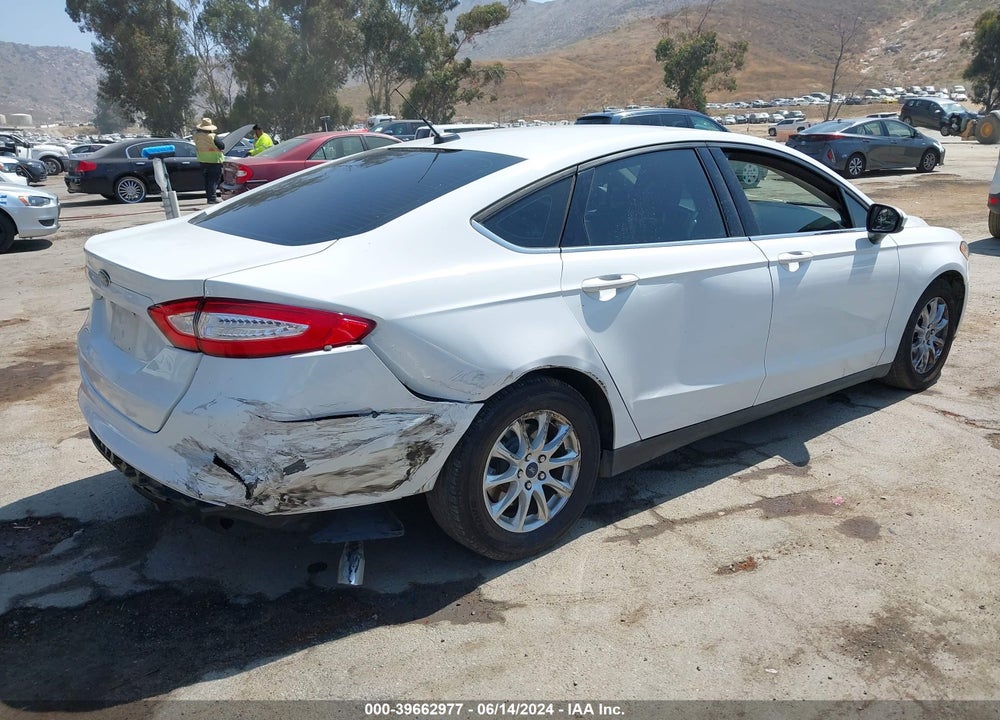 2016 FORD FUSION S VIN: 3FA6P0G74GR147429