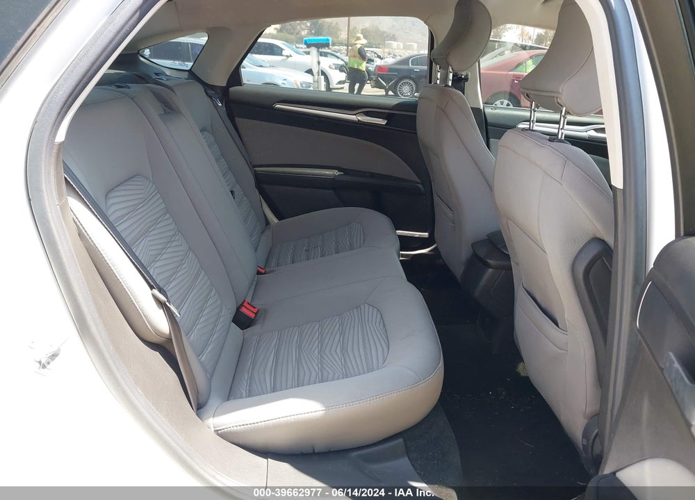 2016 FORD FUSION S VIN: 3FA6P0G74GR147429