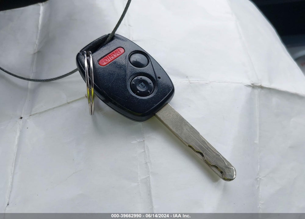 2010 HONDA CIVIC LX VIN: 2HGFA1F50AH575827