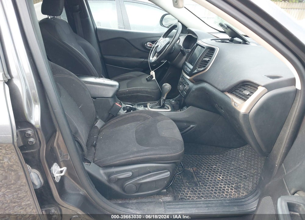 2015 JEEP CHEROKEE LATITUDE VIN: 1C4PJMCB4FW514858