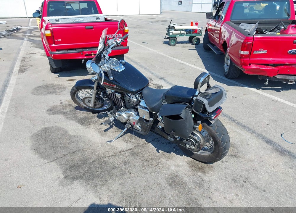 2002 HONDA VT750 DC VIN: JH2RC44092M612121