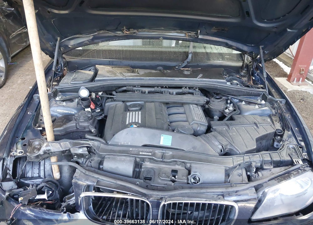 2008 BMW 128I VIN: WBAUP73528VF08739