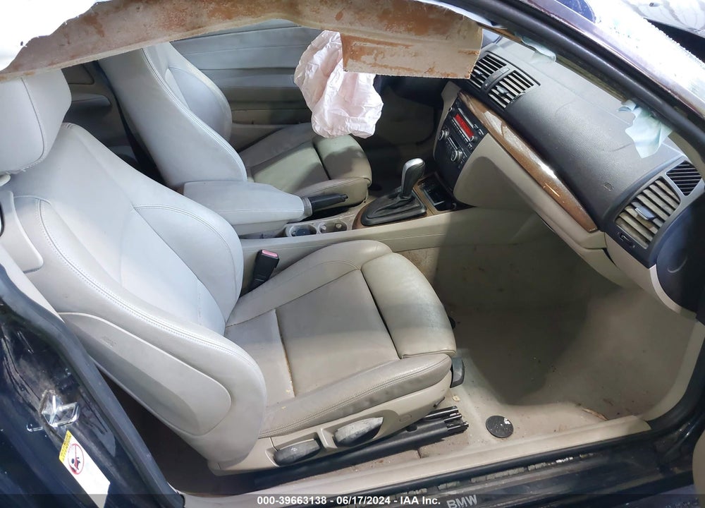 2008 BMW 128I VIN: WBAUP73528VF08739