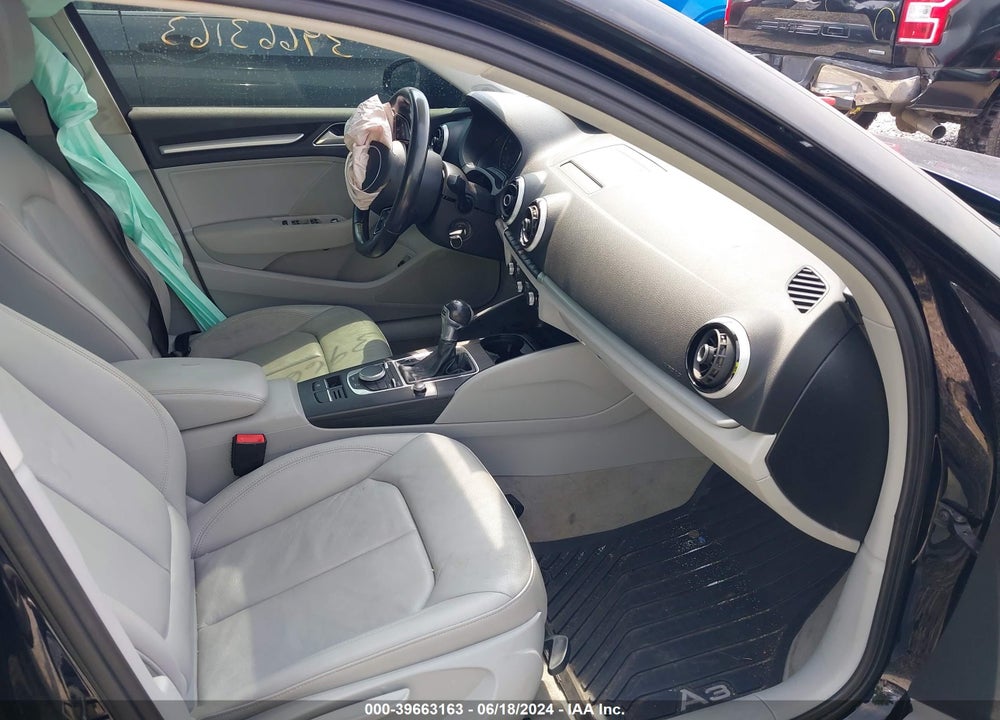 2016 AUDI A3 1.8T PREMIUM VIN: WAUA7GFFXG1004093
