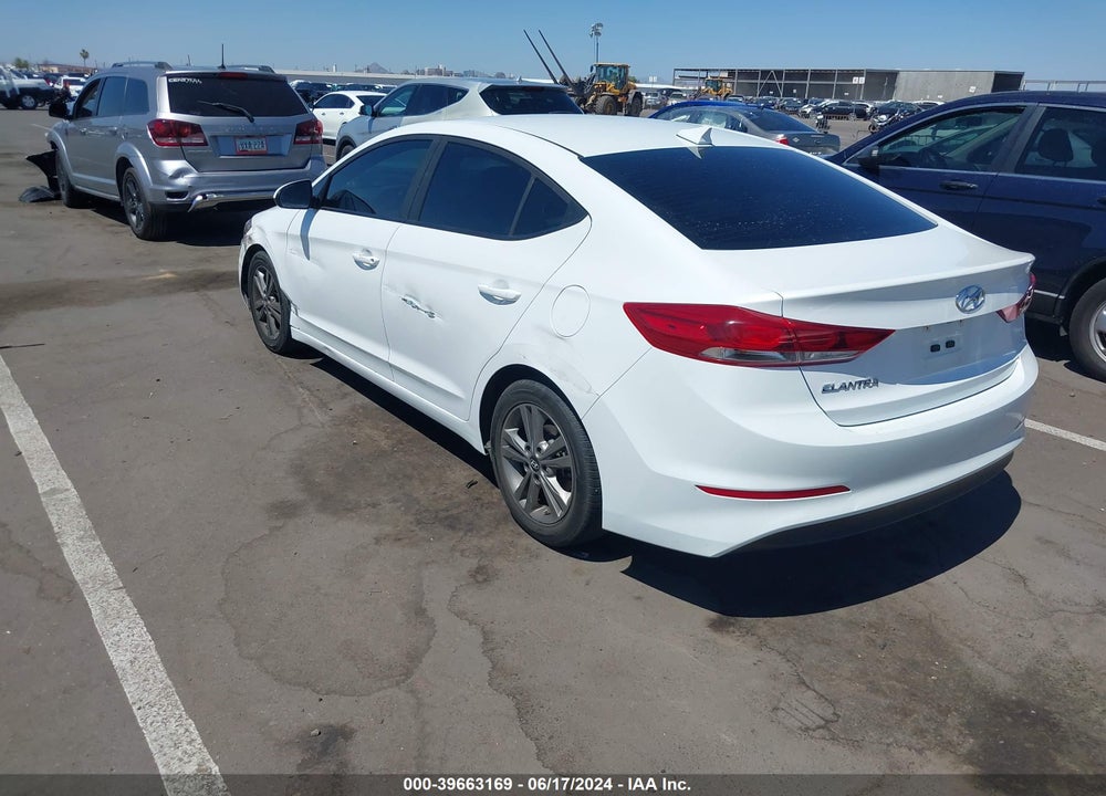 2018 HYUNDAI ELANTRA SEL VIN: 5NPD84LF0JH224794