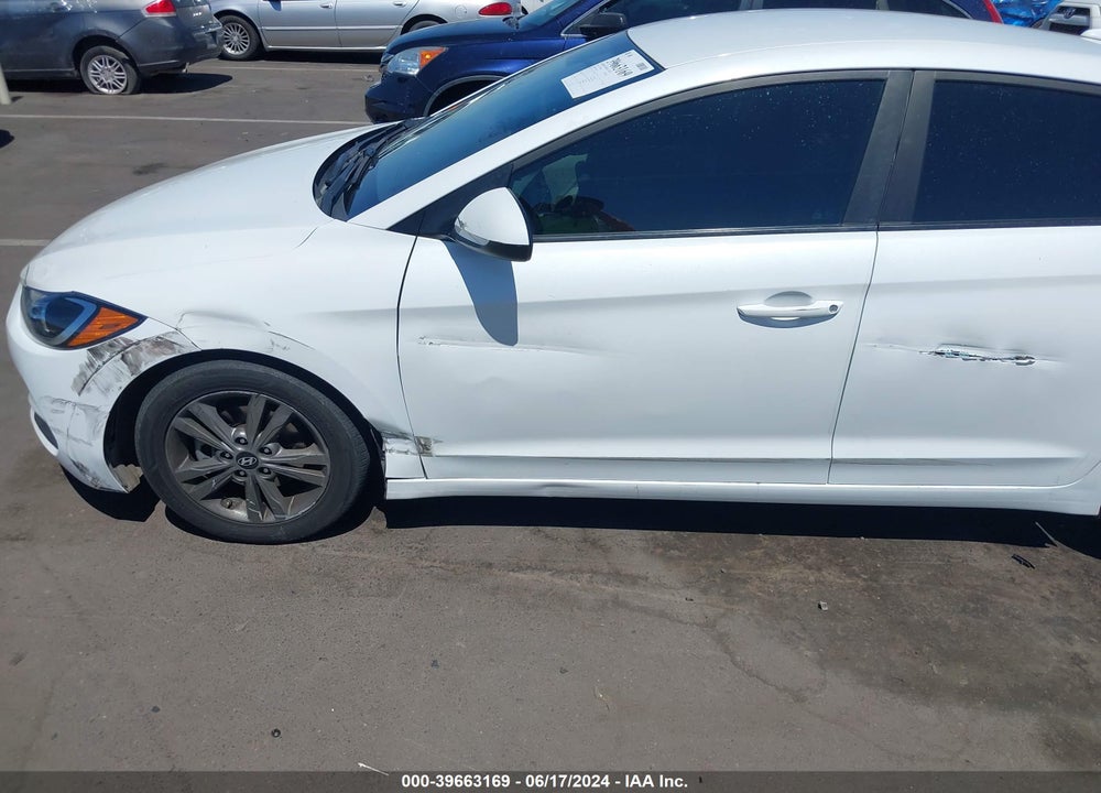 2018 HYUNDAI ELANTRA SEL VIN: 5NPD84LF0JH224794