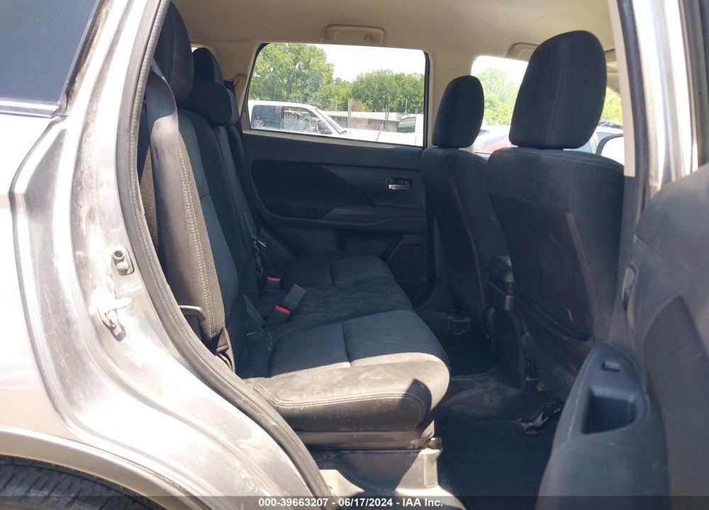 2015 MITSUBISHI OUTLANDER ES VIN: JA4AD2A36FZ001889