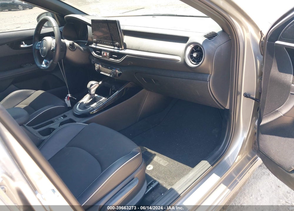 2022 KIA FORTE GT LINE VIN: 3KPF54ADXNE508320