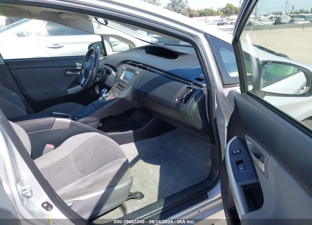 2015 TOYOTA PRIUS TWO VIN: JTDKN3DU2F0410980