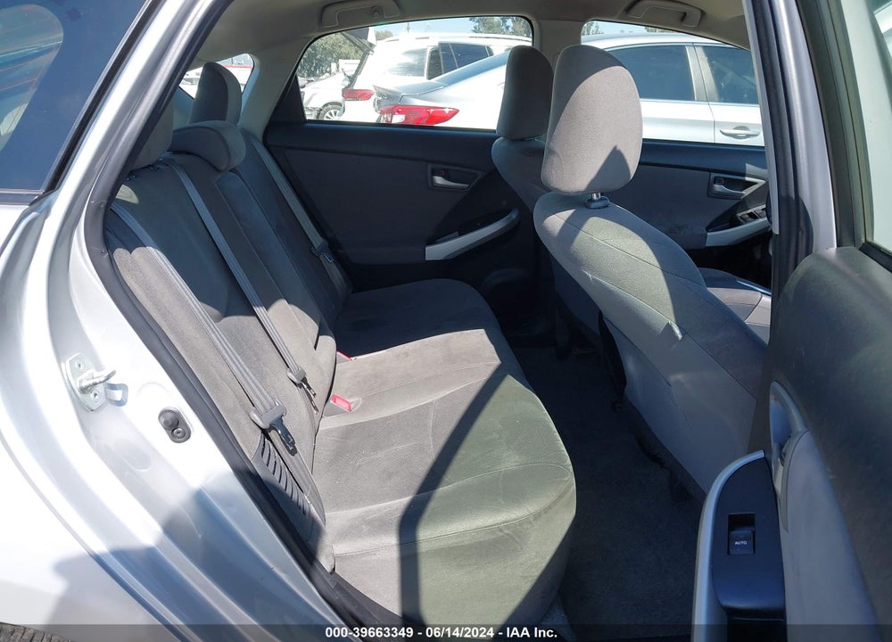 2015 TOYOTA PRIUS TWO VIN: JTDKN3DU2F0410980