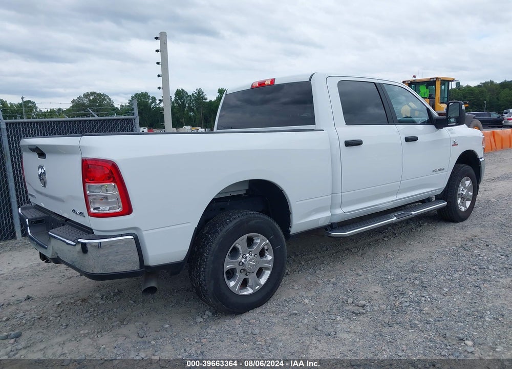 2024 RAM 2500 BIG HORN 4X4 6'4 BOX VIN: 3C6UR5DL5RG233221