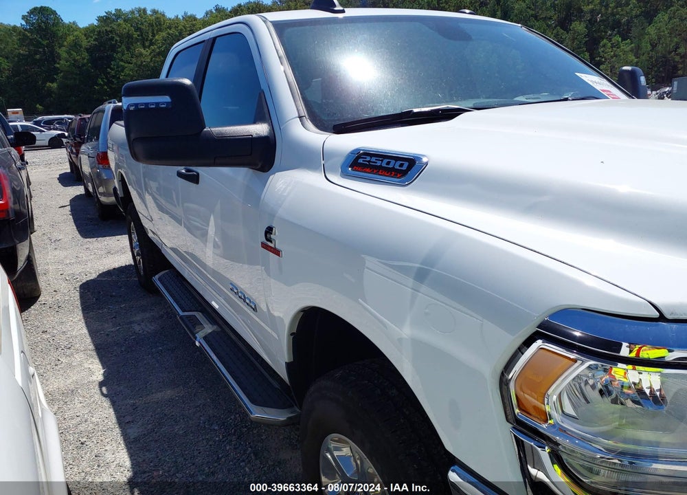2024 RAM 2500 BIG HORN 4X4 6'4 BOX VIN: 3C6UR5DL5RG233221