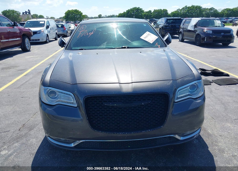2015 CHRYSLER 300 LIMITED VIN: 2C3CCAAG9FH930140
