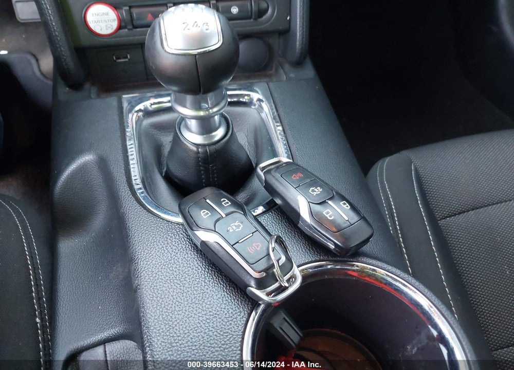 2016 FORD MUSTANG V6 VIN: 1FA6P8AM0G5271570