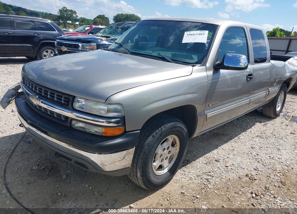 2000 CHEVROLET SILVERADO 1500 LS VIN: 1GCEK19T8YZ362944